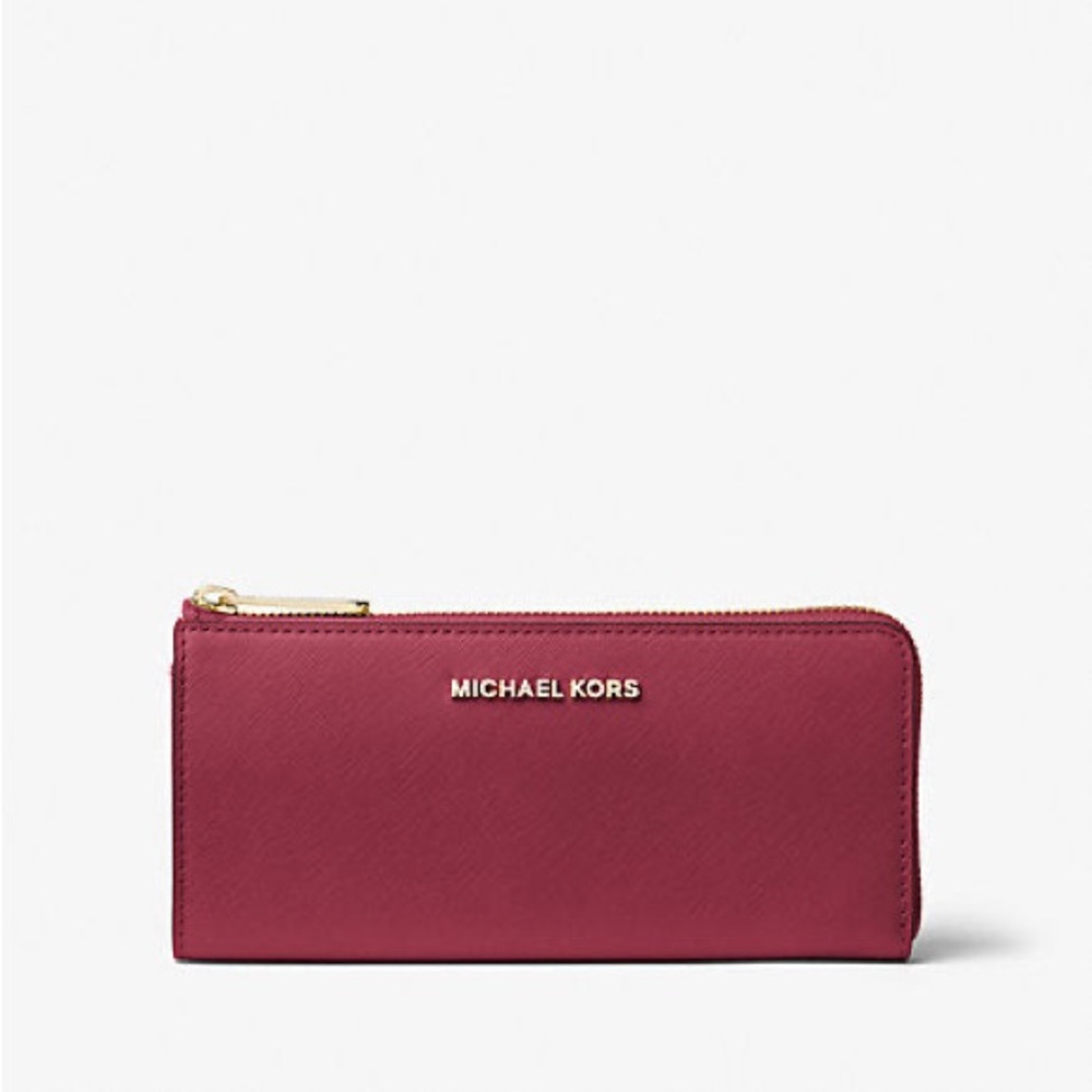 NWT Michael Kors Wallet Large Leather with Gold Accents 3/4 Zip